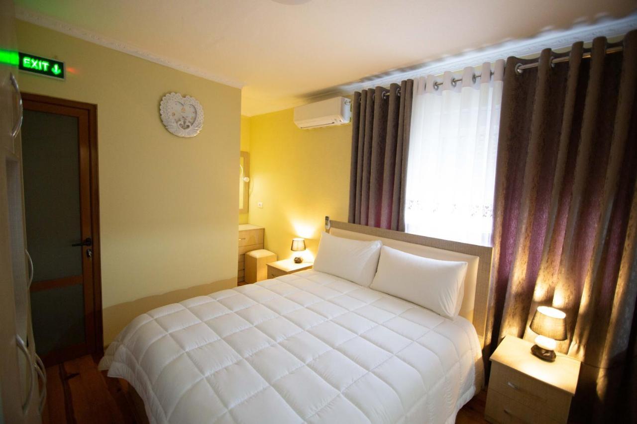 Vila Lika Hotel Korce Exterior foto